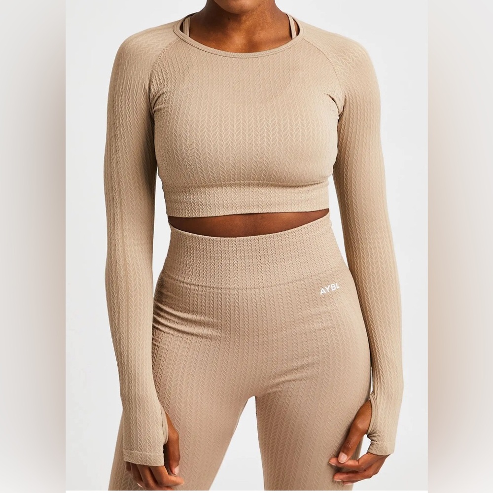 AYBL Luxe Seamless Long Sleeve Crop Top in Mocha Colour | M